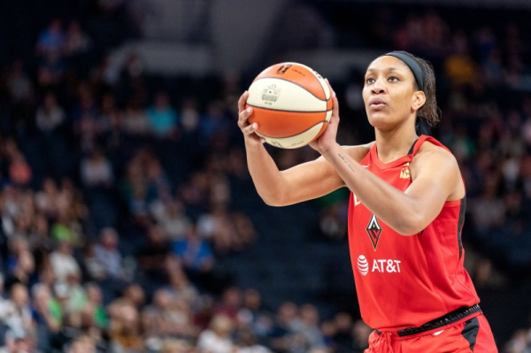 A'ja Wilson ties WNBA points record; Aces say she's 'just starting'