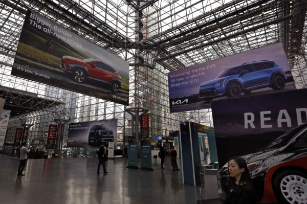 Hyundai develops self-cleaning tech for camera sensors