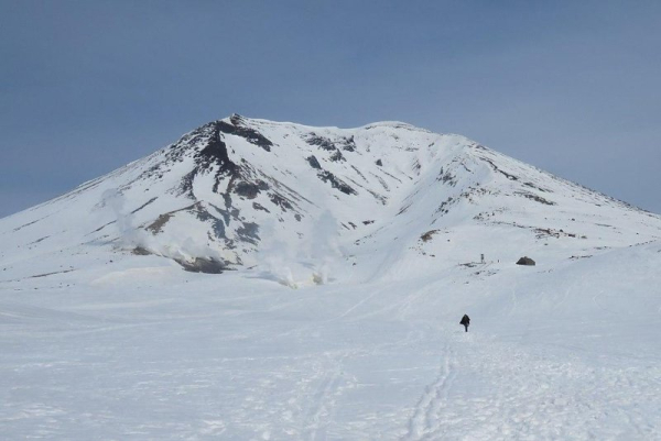Bodies of 4 elderly climbers recovered from Japan's Mount Asahi Bodies of 4 elderly climbers recovered from Japan's Mount Asahi