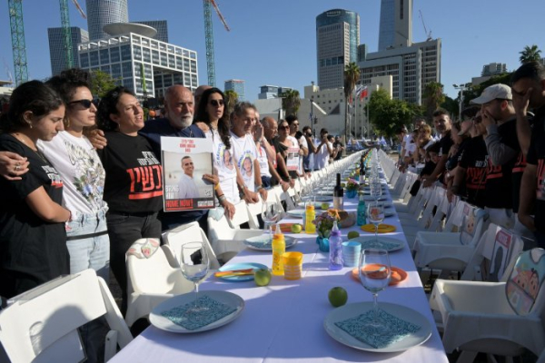 Empty Shabbat tables symbolize Israelis held hostage in Gaza