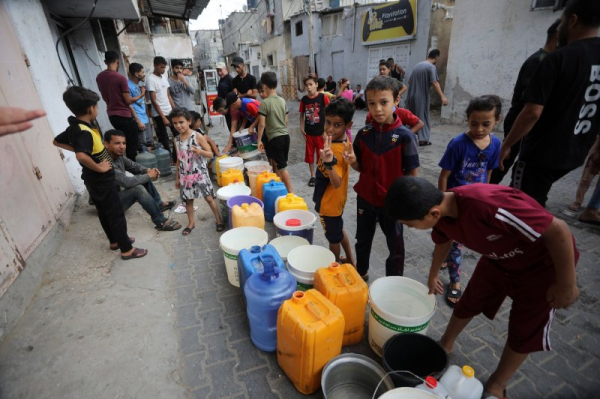 Palestinian death toll surpasses 2,300; clashes erupt along Israel-Lebanon border