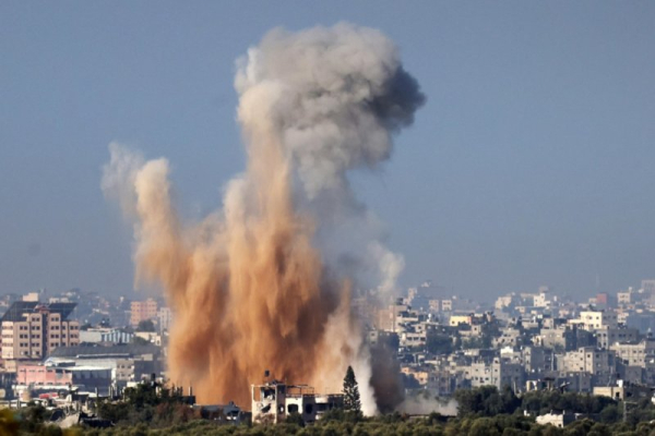 Hamas accuses Israeli forces of targeting four Gaza hospitals Hamas accuses Israeli forces of targeting four Gaza hospitals