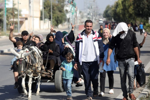 IDF closes in on Gaza hospital it says houses main Hamas headquarters