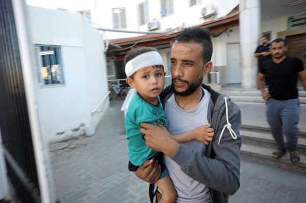 Israel launches 'targeted attack' on Gaza's largest hospital Israel launches 'targeted attack' on Gaza's largest hospital