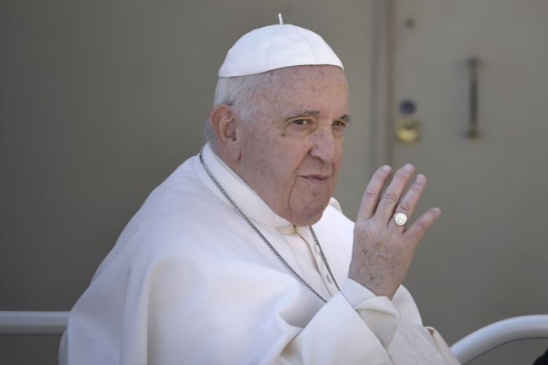 Pope Francis has negative CT scan after experiencing 'flu-like symptoms'