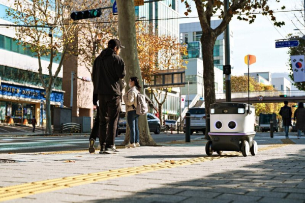 South Korea allows autonomous robots to use sidewalks