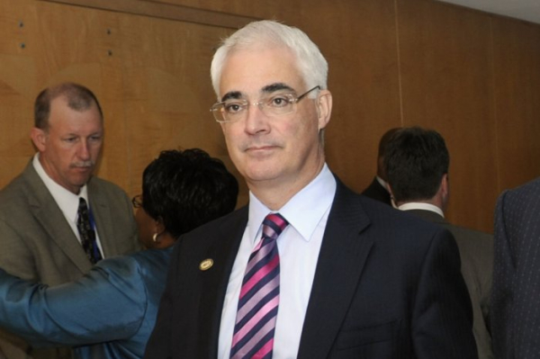 Former British Chancellor Alistair Darling, who led country through 2008 crisis, dies