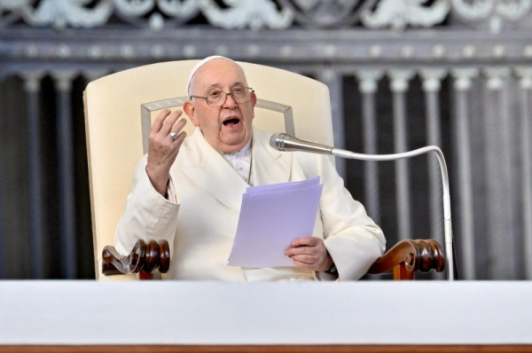 Vatican says priests can bless same-sex unions