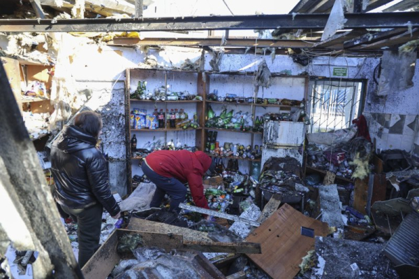 27 killed in shelling on market in Russia-controlled Donetsk