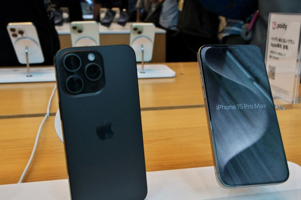 Apple offers third-parties to access NFC payment tech to comply with EU laws