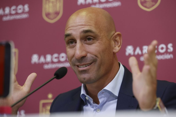 Judge: Former Spanish soccer chief Rubiales should face trial for World Cup kiss Judge: Former Spanish soccer chief Rubiales should face trial for World Cup kiss