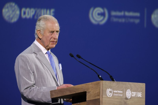 King Charles arrives at hospital for prostate surgery