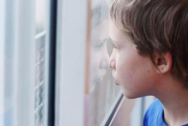 Spaces around brain's blood vessels may show risk of autism