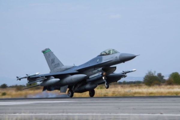 U.S. F-16 fighter jet crashes off South Korean coast, pilot safely ejects