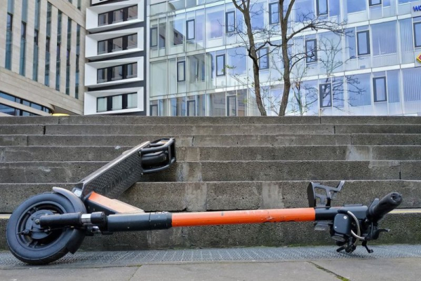 U.S. scooter injuries triple, costs rise five-fold in four years