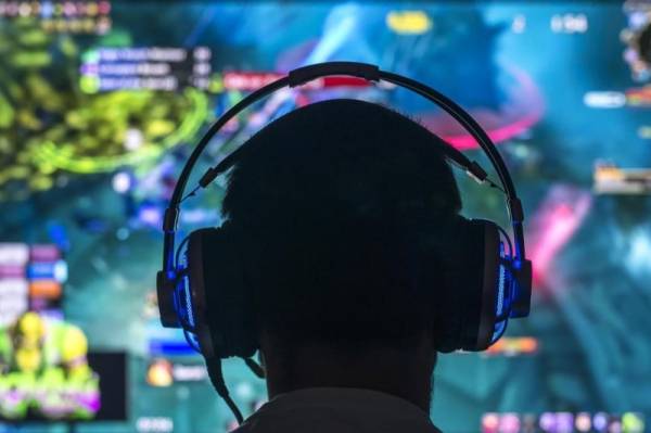 Earbuds, headphones linked to hearing damage among kids