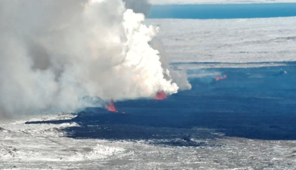 Iceland volcanic eruption slows down, officials work to restore hot water