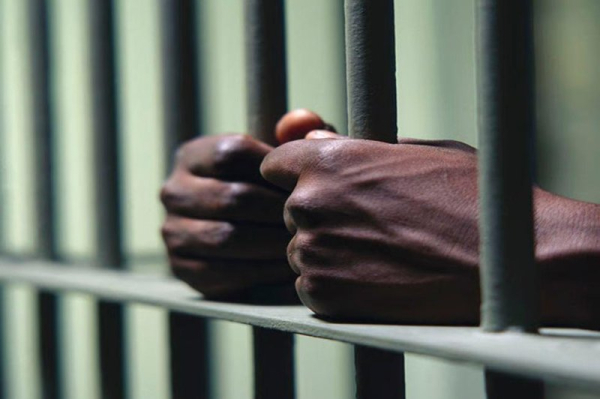 Dangerous heat, humidity a rising threat to U.S. prisoners Dangerous heat, humidity a rising threat to U.S. prisoners