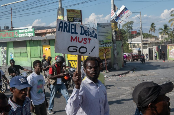 Fire erupts inside Haiti's National Penitentiary after nearly 4,000 prisoners escape