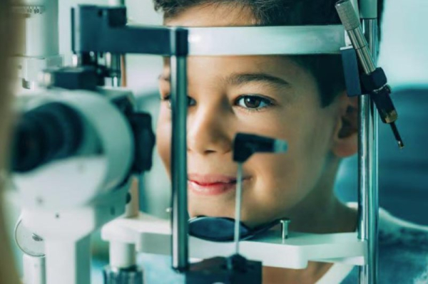 'Lazy eye' in childhood could raise risks for adult diseases, study indicates