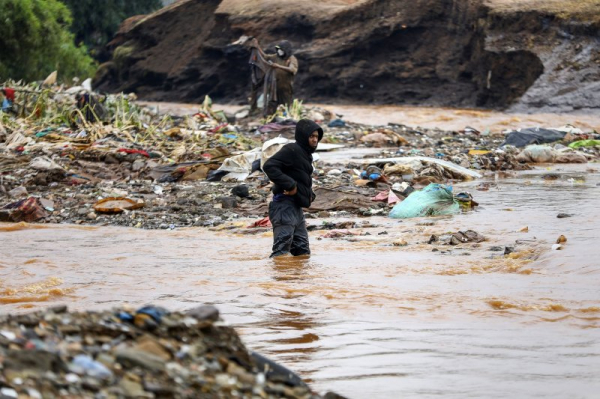 Dam bursts in Kenya amid flooding, killing at least 10