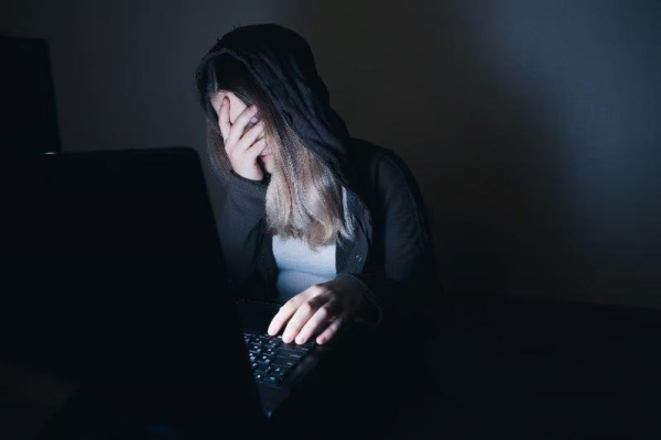 Many teens experience weight-related bullying online