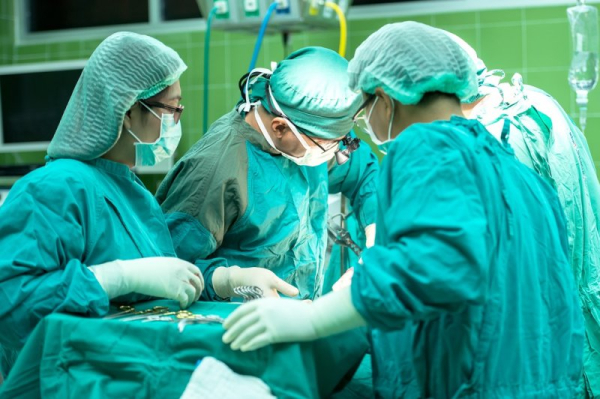 New coronary scan reduces need for invasive, artery-opening procedures, study finds