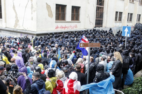 Authorities clear protesters from Georgian parliament as lawmakers advance foreign agent bill Authorities clear protesters from Georgian parliament as lawmakers advance foreign agent bill