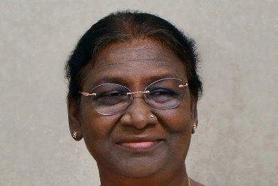 More than 20 dead, including several children after massive fire at Indian mall