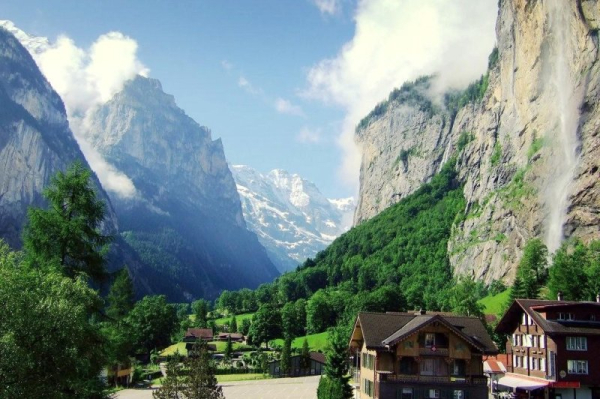 Swiss village Lauterbrunnen considers entry fee to curb overtourism