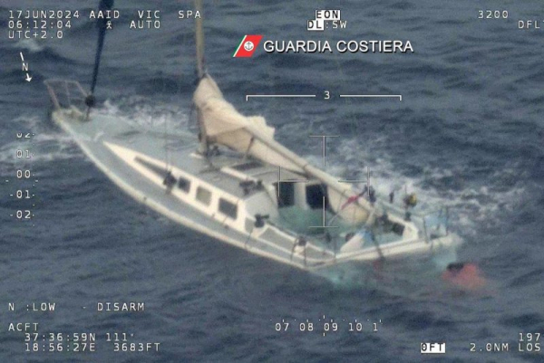 11 migrants dead, dozens missing after two ships capsize off Italy 11 migrants dead, dozens missing after two ships capsize off Italy