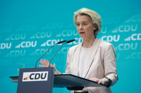 Far-right makes gains in European elections but center parties hold their ground