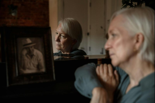 Mother with Alzheimer's may increase risk for genetic inheritance