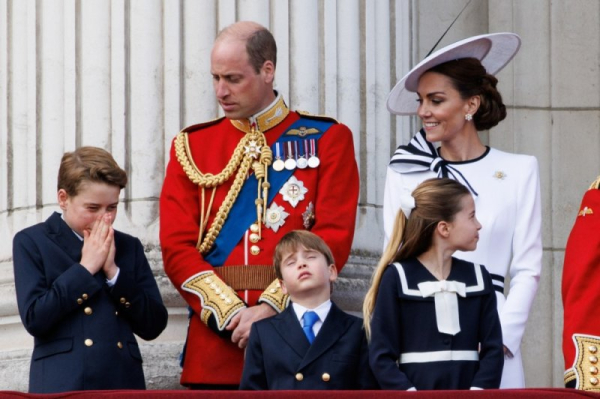 Princess Catherine joins royals for first public apparancee since cancer diagnosis