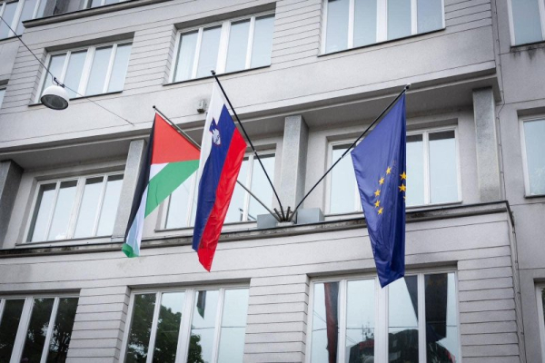 Slovenia formally recognizes a Palestinian state