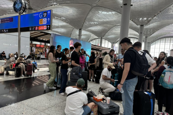 More flights canceled amid slow recovery from IT outage More flights canceled amid slow recovery from IT outage