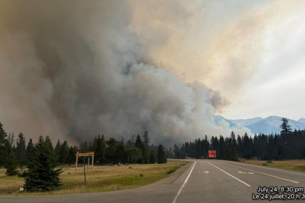 Rain expected to help worsening Alberta, Canada, wildfire situation