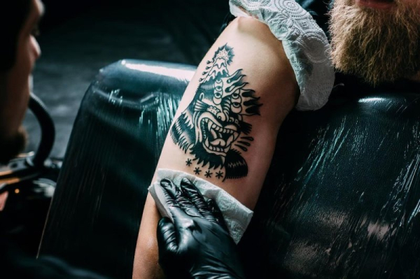 Study warns of possible bacteria in tattoo inks