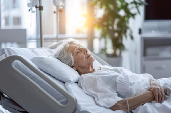 Antibiotic overuse in nursing homes might foster 'superbugs'