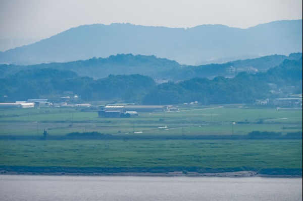 North Korean defects across neutral waters to South: military, media reports North Korean defects across neutral waters to South: military, media reports