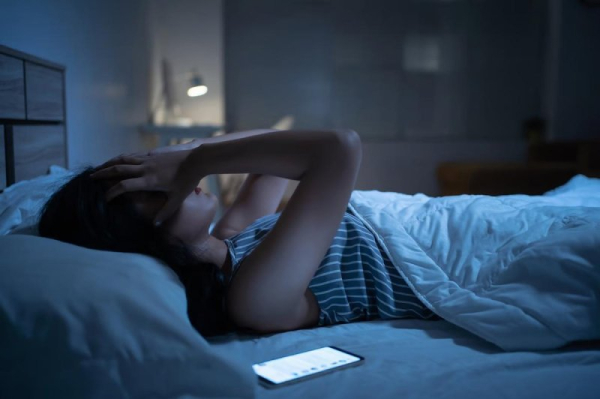 Sleep experts weigh in on 'bed rotting,' other TikTok sleep trends