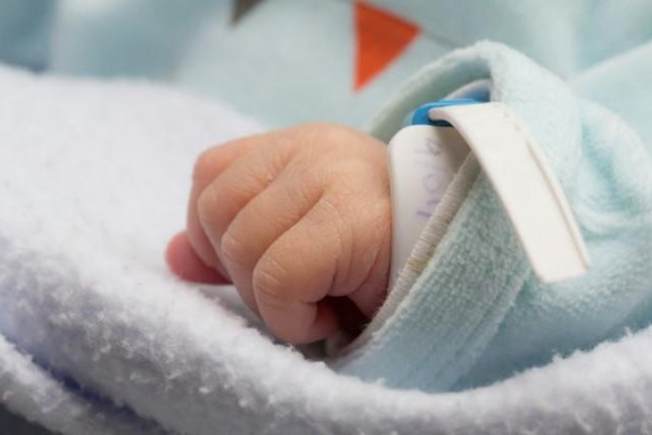 U.S. births continue decline, falling 17% since 2007