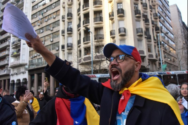 U.S. dismisses Venezuelan high court's certification of disputed election results