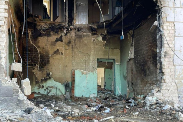 Ukraine authorities: 10 killed in Russian 'double-tap' attack on hospital