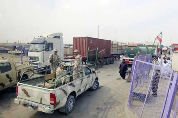 10 Iranian border guards killed by unknown attackers
