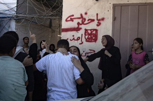 At least 28 killed, 54 wounded in Israeli strike on Gaza school At least 28 killed, 54 wounded in Israeli strike on Gaza school