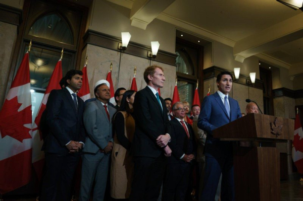 Canada reduces immigration targets by hundreds of thousands
