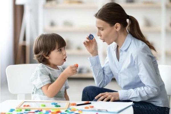 Childhood attention issues linked to risk for psychosis, schizophrenia later Childhood attention issues linked to risk for psychosis, schizophrenia later