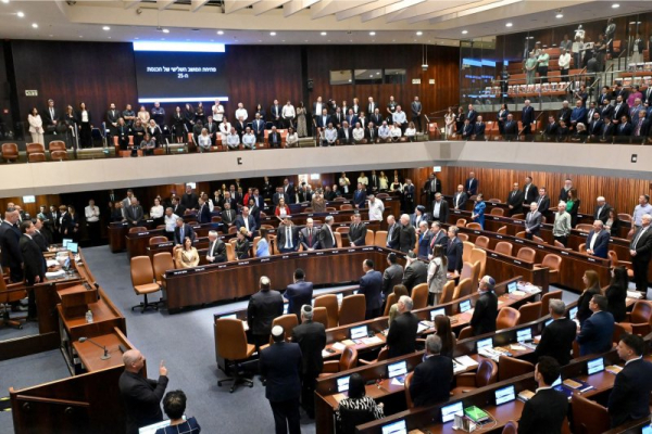 Israeli strikes in Gaza kill 115, most in apartment building in Beit Lahia in the north