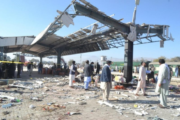 At least 26 killed in rail station suicide bombing in southwest Pakistan